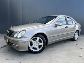 Mercedes-Benz C-klasse 180 K. Classic CRUISE ECC TREKHAAK