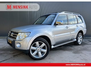 Mitsubishi Pajero 3.8 V6 AUTOMAAT Instyle 7 PERS LEER CRUISE ECC TREKHAAK YOUNGTIMER