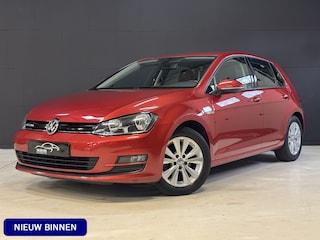 Volkswagen Golf 1.0 TSI Connected Series Automaat | Camera | Navi Clima | Cruise
