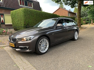 BMW 3-serie Touring 328i xDrive 245PK AWD ADS leder navig camera keyless PDC cruise clima