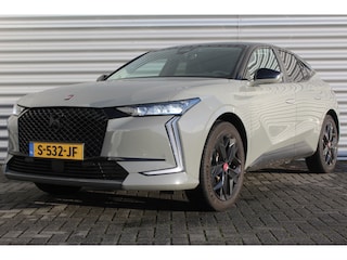 DS 4 1.6 E-TENSE 225PK PERFORMANCE LINE AUTOMAAT / NAVI / LEDER / CLIMA / FULL-LED / PDC / 19" LMV / CAMERA / AFN. TREKHAAK / KEYLESS / BLUETOOTH / CRUISECONTROL / NIEUWSTAAT !!