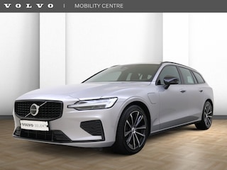 Volvo V60 T6 AWD + Dark | Trekhaak | 360 Graden Camera | Panoramadak |