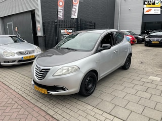 Lancia Ypsilon 0.9 TwinAir Silver Airco NAP APK 1 Jaar