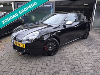 Alfa Romeo Giulietta 1.4 T Distinctive | 1E EIGENAAR | 12MND GARANTIE | TREKHAAK | NAVI | CRUISE