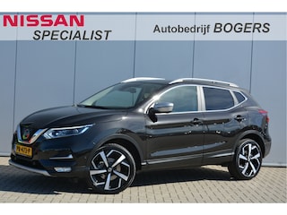Nissan Qashqai 1.2 Tekna Navigatie, Panoramadak, Trekhaak, 19"Lm, Half Leder, 360 Camera, LED, Climate Conttrol