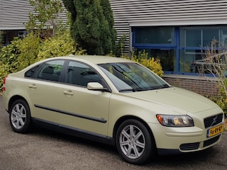 Volvo S40 1.8 Nette Staat! Airco Trekhaak Cruise LmVlg
