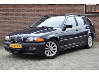 BMW 3-serie Touring 320i '99 Inruiler zo mee