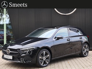 Mercedes-Benz A-klasse 250e Star Edition Luxury Line | Trekhaak | Panoramadak | Distronic | Sfeerverlichting | Camera | Automaat