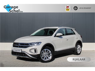 Volkswagen T-Roc 1.5 TSI Style 150pk - ACC - Carplay - Camera - DAB - Verwarmd stuurwiel - Rijklaar