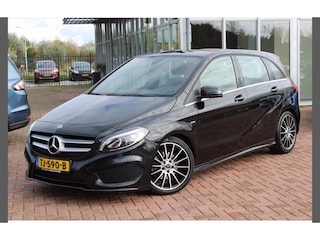 Mercedes-Benz B-klasse 180 AMG AUTOMAAT 7G-DCT 122PK APPCarpl./NAVI/P-CAM /TREKHAAK/LED/2XPDC/S&S/18INCH.AMG - 2 EIG./NL AUTO/KM=NAP