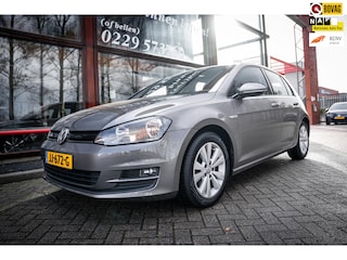 Volkswagen Golf 1.0 TSI Business | Trekhaak | Automaat | Cruise control | Camera | Parkeerhulp |