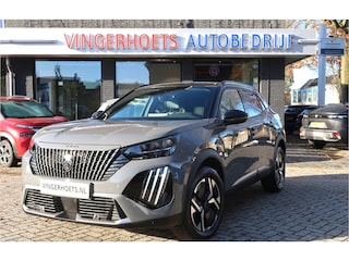 Peugeot 2008 130 Pk * Automaat ** GT ** Nieuw Model * Navigatie % Spotify via draadloos Apple Carplay / Android Auto * Keyless Entry & Start * 1/2 Lederen Interieur * Achteruitrij Camera * Vingerhoets; Vierde Generatie Eersteklas Service. Al meer dan 100 jaar........
