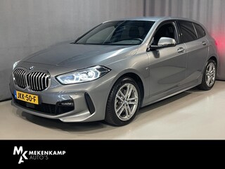 BMW 118i M Sport 17"/Sportstoelen/Sfeerverlichting/LED/Stoelverwarming/PDC v+a/Apple Carplay & Android Auto
