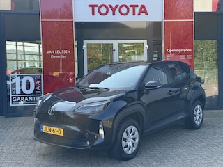 Toyota Yaris Cross 1.5 Hybrid APPLE/ANDROID AUTO CRUISE ADAPTIEF DIGITAAL DISPLAY ALL SEASON BANDEN CAMERA CLIMA