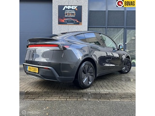 Tesla Model Y Long Range RWD