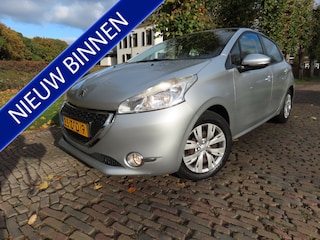 Peugeot 208 1.2 VTi Blue Lease Airco Cruisecontrol Navigatie Achteruitrijcamera Pdc