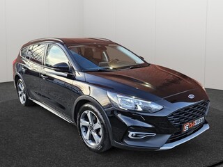 Ford Focus Wagon 1.0 EcoBoost 125PK Active Automaat Winterpack 17" Velgen Navigat