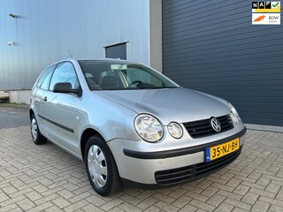 Volkswagen Polo 1.4i 16V AUTOMAAT AIRCO NAP