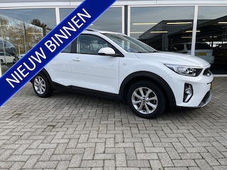 Kia Stonic 1.0 T-GDi MHEV DynamicLine 50% deal 8.475,- ACTIE Trekhaak / Airco / Cruise / Carplay