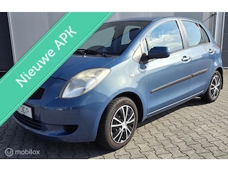 Toyota Yaris 1.3 VVTi Sol