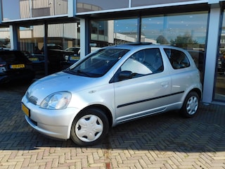 Toyota Yaris 1.3-16V VVT-i Sol Automaat