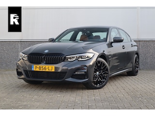 BMW 3-serie M-Sport M Schaalstoelen / Dravit Grau / HiFi / Camera /