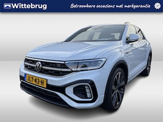 Volkswagen T-Roc 1.5 TSI 150pk R-Line DSG Automaat Panoramadak / Leder / IQ LED verlichting / 19"LM / Navigatie / App-connect / Camera
