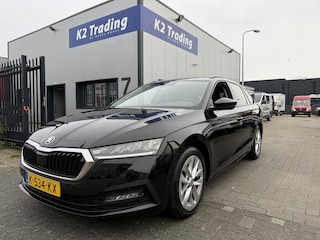 Skoda Octavia Combi 1.0 e-TSI Business Edition Automaat Carplay Virtual Cockpit