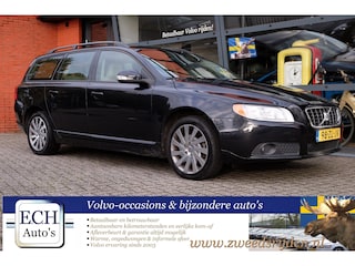 Volvo V70 2.0F Momentum, Leer, Navi