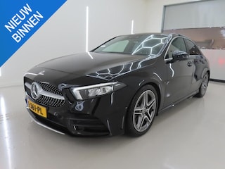 Mercedes-Benz A-klasse BUSINESS SOLUTION AMG I SCHUIFDAK I SFEERVERLICHTING I CARPLAY I CAMERA