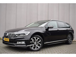Volkswagen Passat Variant 1.4 TSi Automaat Highline R-Line Panoramadak | LED | Virtual | Carplay | Leder/Alcantara | Camera