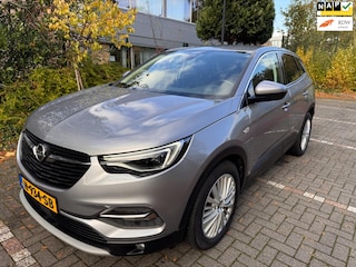 Opel Grandland X 1.2 Turbo Business Executive / Keyless / camera /