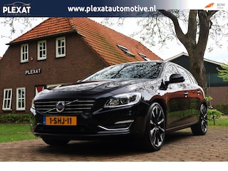 Volvo V60 2.4 D6 AWD Plug-In Hybrid Summum Aut. | Schuif-Kanteldak | Lederen Bekleding | Xenon | Dealeronderhouden | Historie |