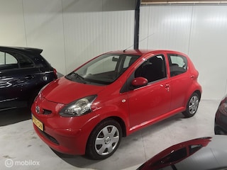 Toyota Aygo 1.0-12V +