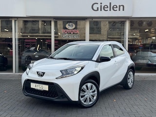 Toyota Aygo 1.0 VVT-i MT Play | Eerste eigenaar, Apple CarPlay/Android auto, Airco, Parkeercamera, Adaptive cruise control