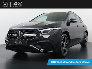 Mercedes-Benz GLA 180 Business Solution AMG | Trekhaak Wegklapbaar | Apple Carplay & Android Auto | Panorama - Schuifdak | Multibeam Led | Stoelverwarming Voorin | Sfeerverlichting