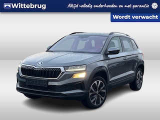 Skoda Karoq 1.5 TSI ACT 150pk Ambition DSG Automaat / Navigatie / Panorama dak / LM 18 inch / Parkeersensoren / Camera / Elektr klep / Wegkl trekhaak