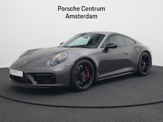 Porsche 911 Carrera 4 GTS