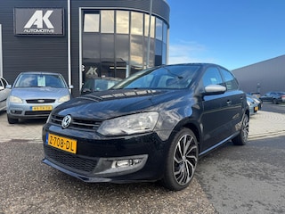 Volkswagen Polo 1.4-16V Comfortline/Lichtmetaal/Carplay/Airco/Black edition/