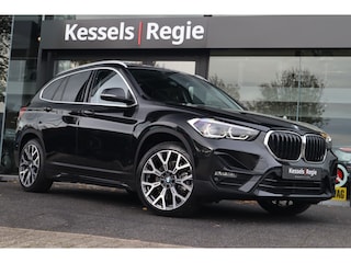 BMW X1 xDrive25e Sportline Pano Memory HuD Keyless ACC Camera Trekhaak DAB
