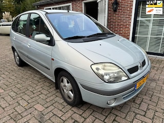 Renault Scénic 2.0-16V Expression NIEUWE APK 20-11-2026 zo ingeruild zo weg