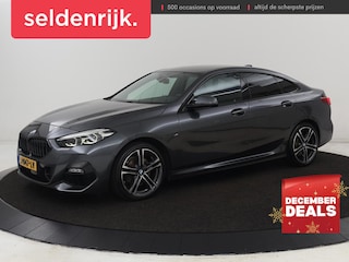 BMW 218i M Sport | Sportstoelen | Camera | Carplay | Live Cockpit | Half leder | Navigatie | Sfeerverlichting | Full LED | Climate control