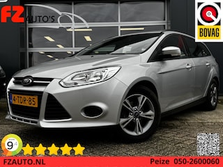 Ford Focus Wagon 1.0 EcoBoost Edition - Navigatie - Trekhaak - Parkeersensoren