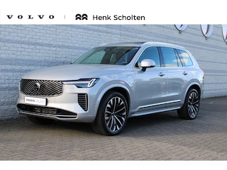 Volvo XC90 T8 Automaat Plug-in hybrid AWD Ultra Bright Charcoal Quilted Nordico | Headup Display | Trekhaak | Luchtvering |  Visual Park Assist | Full Led | Premium Audio by Harman Kardon | Stoelmassage | Stoelventilatie | Getinte ramen achter | Elektrisch verstelbare voorstoelen met geheugen | 21 Inch | Visual Park Assist |  Matrix Led | Panoramadak | Draadloos opladen telefoon | Google Maps | Google Assistant | Premium Audio by Harman Kardon