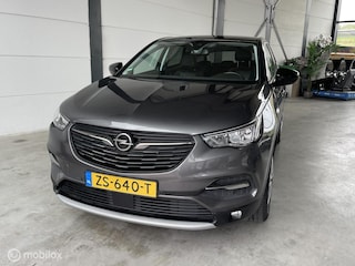 Opel Grandland X 1.2 Turbo Business Executive