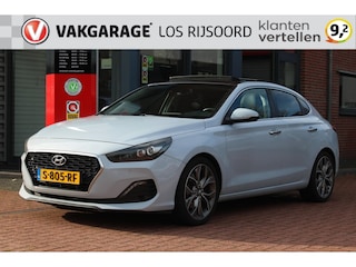 Hyundai i30 1.4 T-GDi *Premium* | Carplay | Schuifdak | Camera | Cruise & Climate Control | Stoel & Stuur Verwarming | Leder | PDC | Privacy | Navigatie |