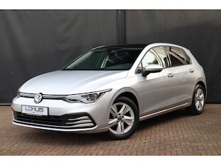 Volkswagen Golf 1.5TSI Life Business | PANO | MASSAGE | IQ LIGHT | CARPLAY