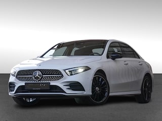 Mercedes-Benz A-klasse 250e AMG Line ** HP-LED, NAVI+, PANORAMA, NIGHT, DISTR, 19-inch LMV, AMBIENTE ** 1e EIG - UNFALLFREI ** ** INFORMEER OOK NAAR ONZE AANTREKKELIJKE FINANCIAL-LEASE TARIEVEN **