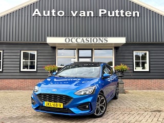 Ford Focus 1.5 ST-Line / Automaat / Panoramadak / LED / Camera / Stuur, stoel en voorruit verwarming /