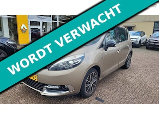 Renault Scénic 1.2 TCe Bose 131pk 2e eig. 157.000km Clima Navi Trekhaak 1300kg.